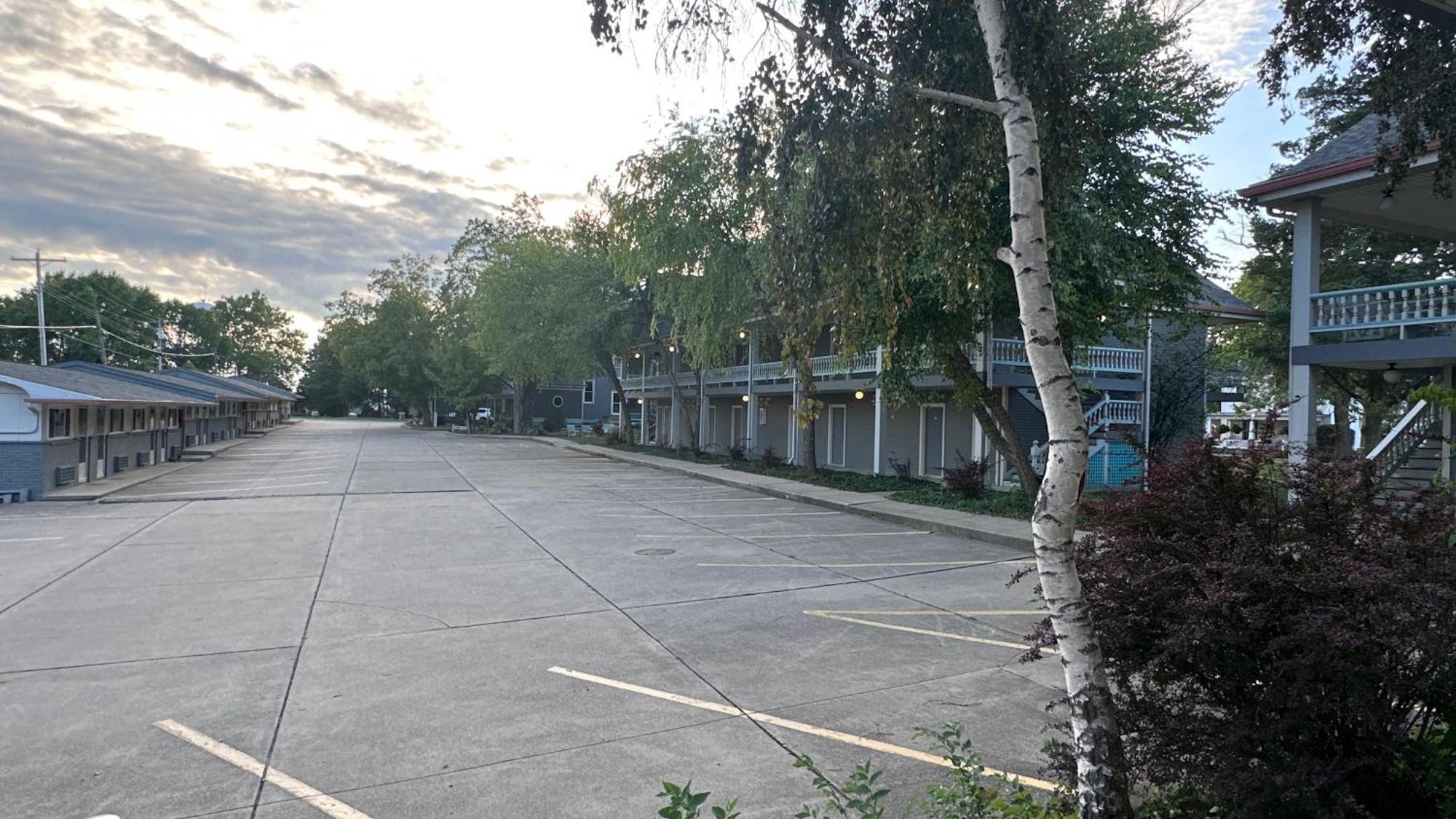The Shelby Inn Shelbyville Екстер'єр фото